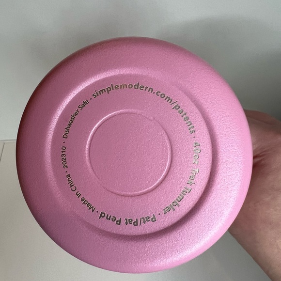 Simple Modern Pink Checkered Valentines trek 40 oz - Picture 6 of 7